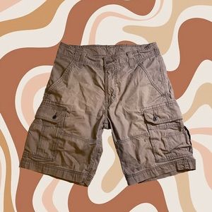 LEVIS KHAKI CARGO VINTAGE shorts, many aesthetic and useful pockets 🩳